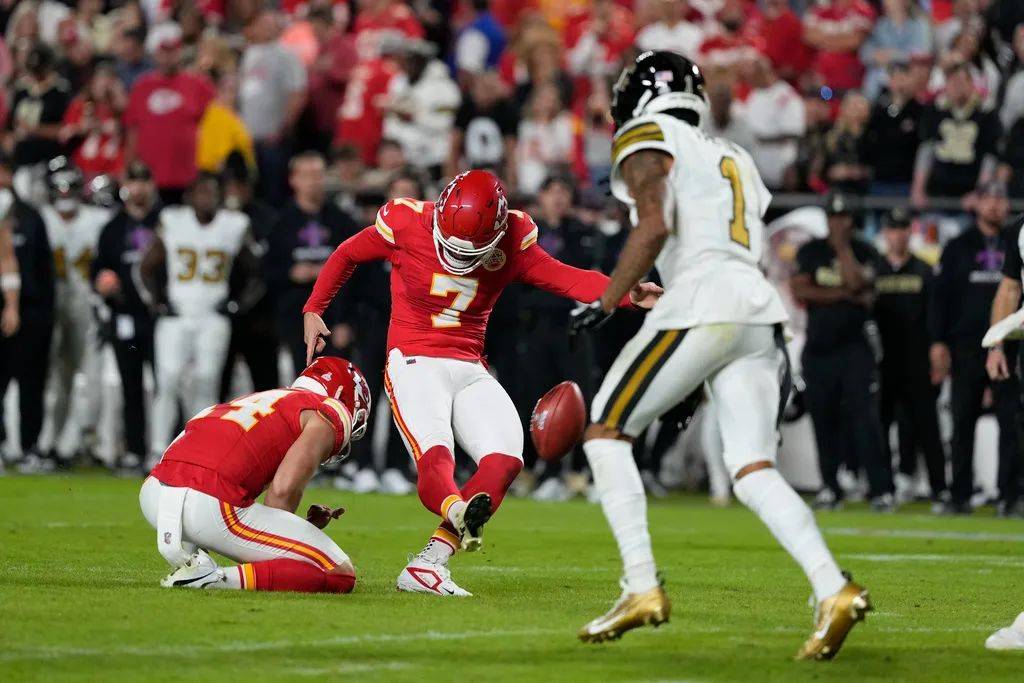 九游娱乐官方-包含顶级运动员之间的激烈较量,场面精彩绝伦的词条