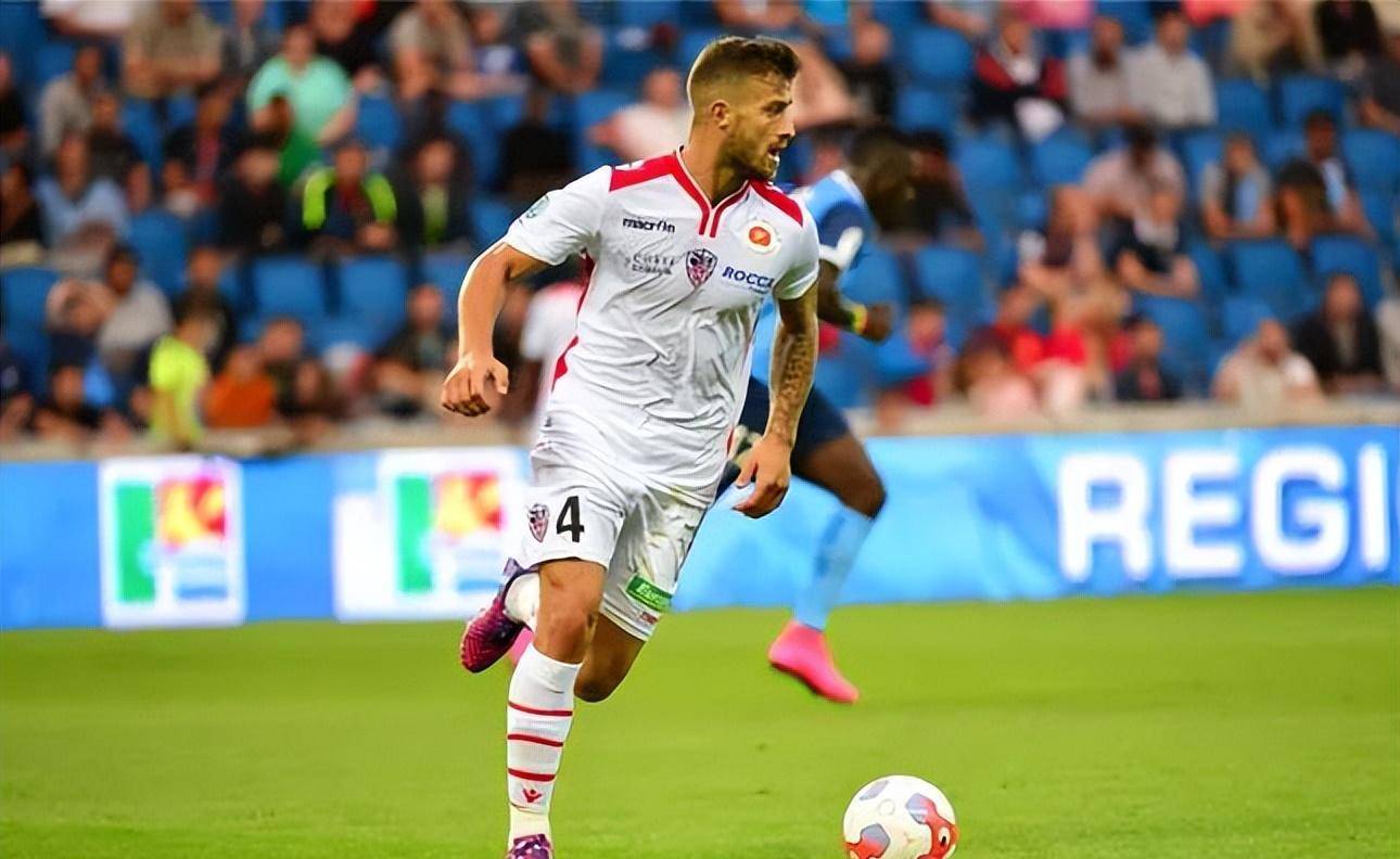 九游体育APP下载-阿雅克肖取得胜利,成功进军法甲升班马主场击败亚眠的简单介绍