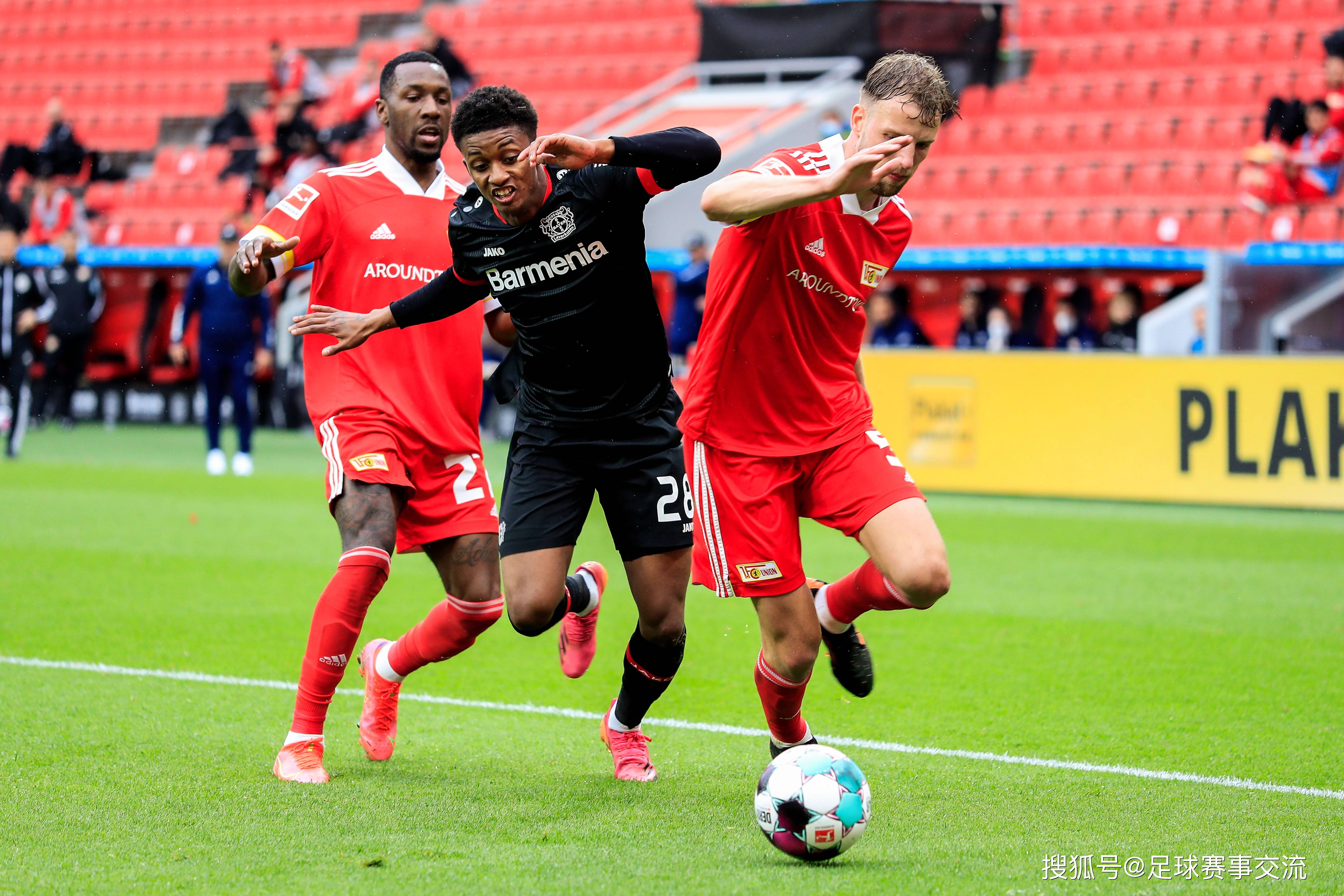 九游娱乐app下载-弗赖堡与美因茨的较量引发激烈争议的简单介绍