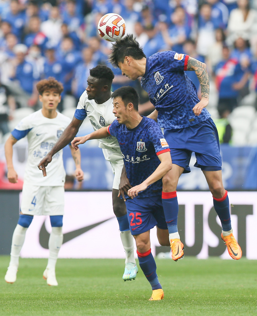 九游体育官方入口-关于武汉三镇二将上演犀利攻势，球场上风生水起的信息