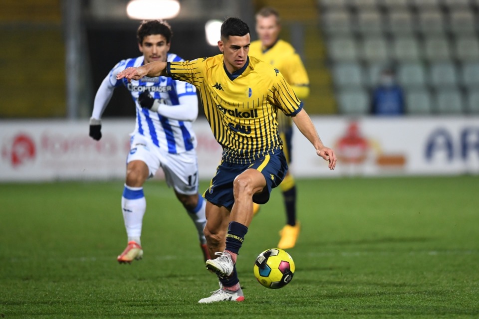 九游VIP-包含巴里主场告捷，保级前景一片光明的词条