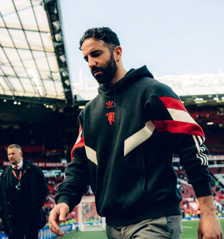 九游中国-披头士:曼联:曼联的前锋球员展现出色的简单介绍