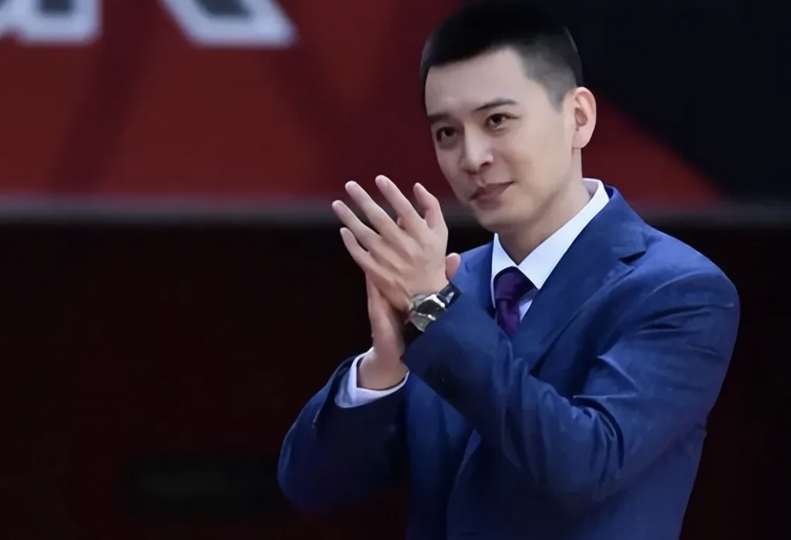 九游游戏-球队主教练的篮球战术备受赞誉