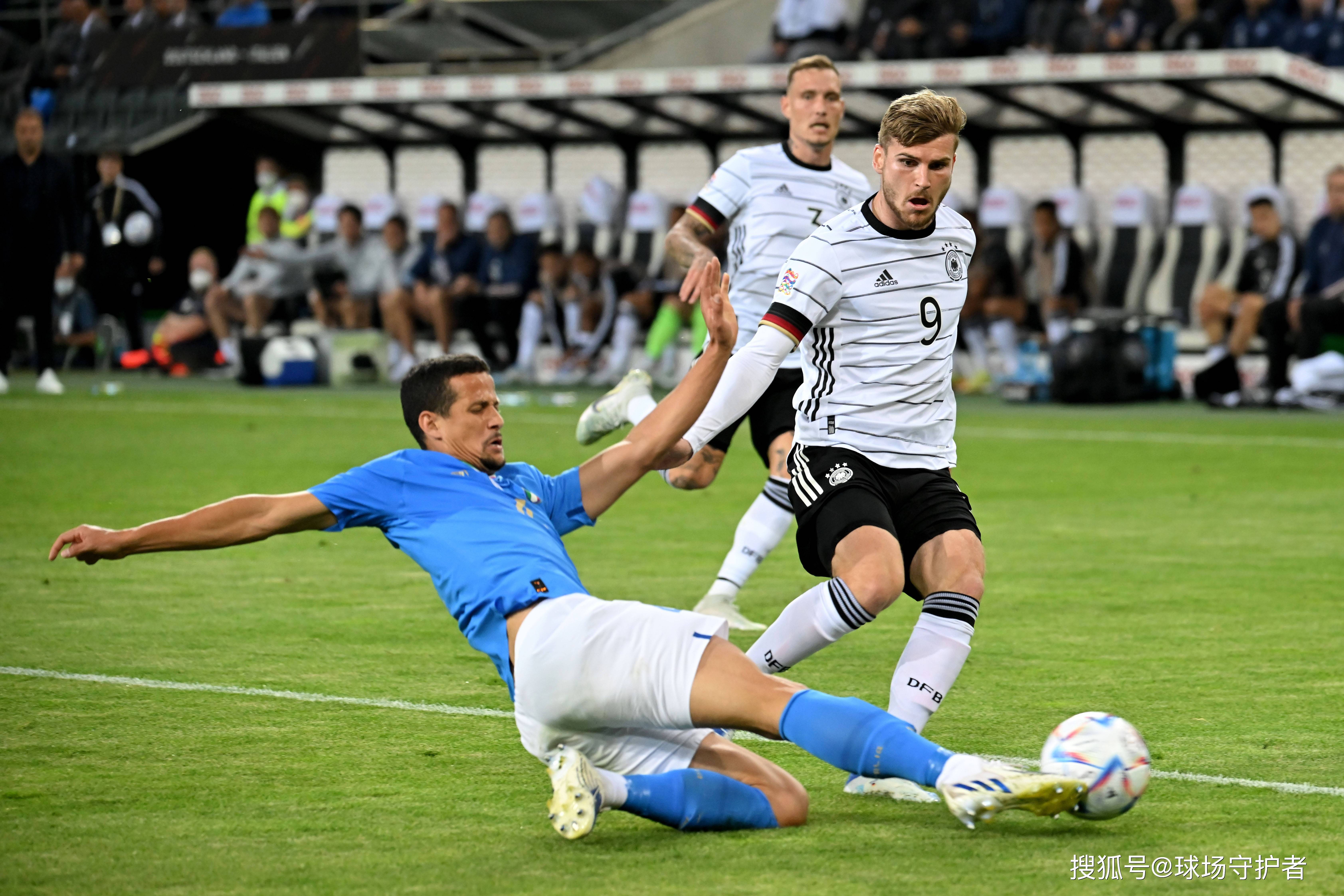 九游游戏-欧国联荷兰队夺得胜利，晋级下一轮比赛的简单介绍