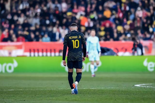 九游娱乐入口-包含内马尔在欧冠中险胜德国，出线形势明朗的词条