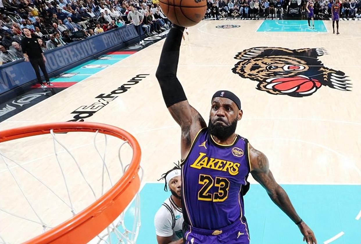 九游体育-包含湖人力克灰熊，詹皇突破5000助攻大关的词条