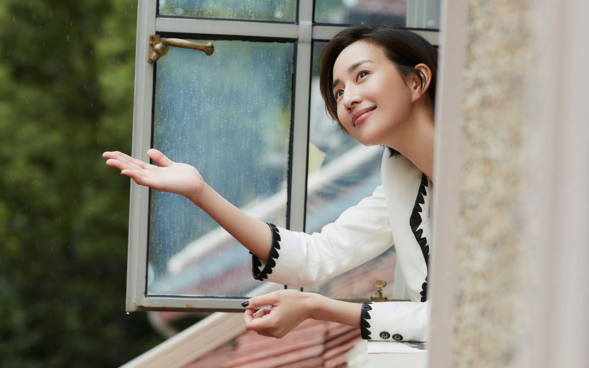 九游体育-紫百合的烈焰与坚盾,恩佐燃爆进攻,铁血防守冰封摩纳哥